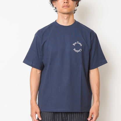 BEN DAVIS ベンデイビス Tシャツ 半袖 サークル オールドイングリッシュ ロゴ 刺繍 (C-26580040)